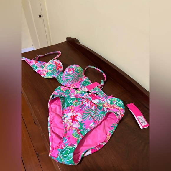 Lilly Pulitzer bathing suit - Picture 3 of 8